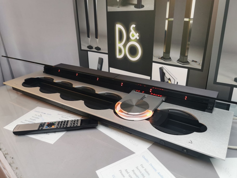 その他 BeoSound 9000 Mk3 6-CD player その他 BeoSound 9000 Mk3 6-CD player Bang & Olufsen BeoSound 9000